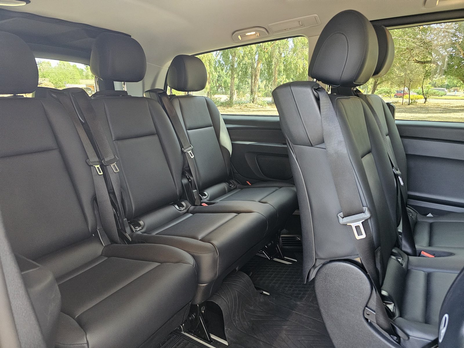 Brand-new interior of the Mercedes Vito Tourer: passenger seats